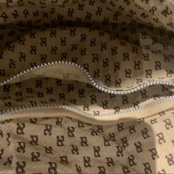 PG Crochet Women’s Cream Coloured Purse - Made in Italy (EUC) - Picture 6 of 11